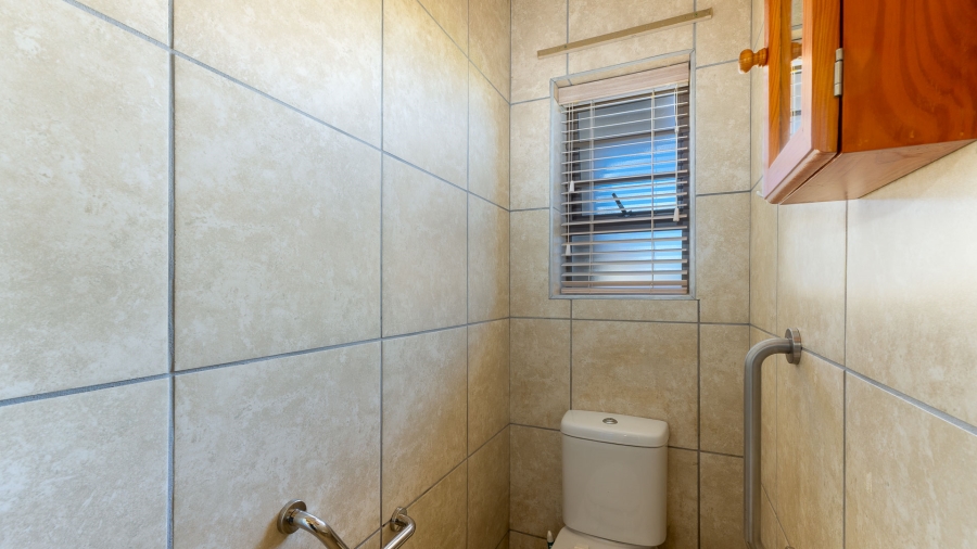 2 Bedroom Property for Sale in Blue Mountain Village Western Cape